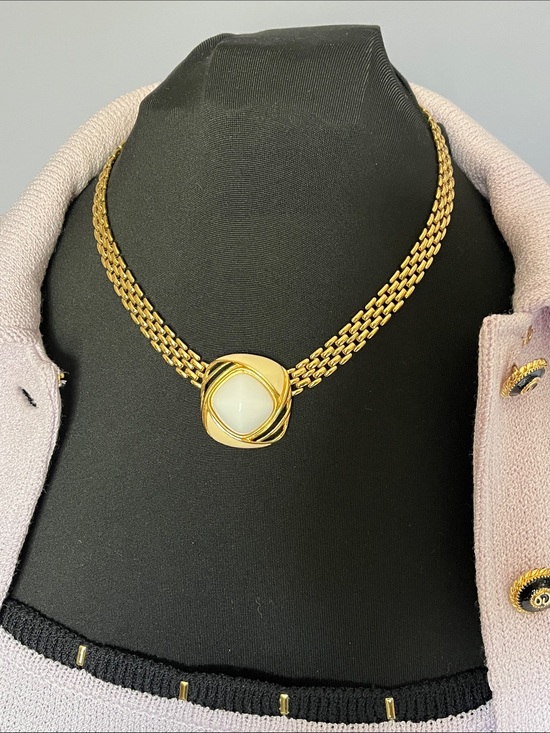 Trifari Jewelry - Vintage Trifari Gold Tone White faux Stone Statement Woven Chain Necklace Choker